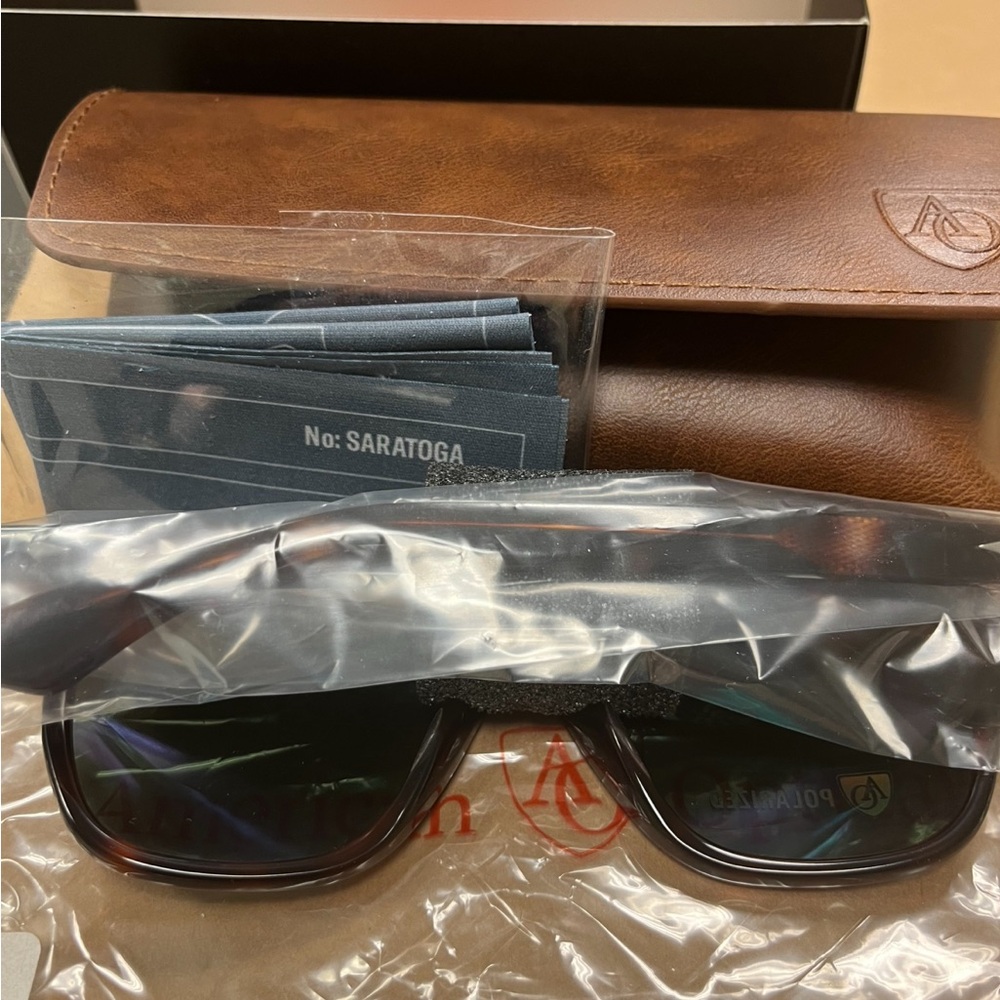 American Optical Polarized Sunglasses New In Box 54-19-145 - Picture 2 of 5